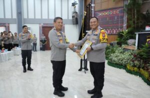 Kapolda Sumut Beri Penghargaan Polres Humbahas Sebagai Pos PAM Terbaik Nataru