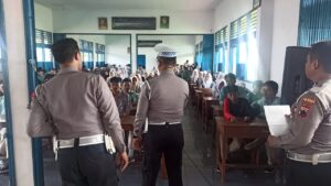 Kunjungi SMA Muhammadiyah 1 Pati, Satlantas Polresta Pati Sosialisasi Larangan Knalpot Brong