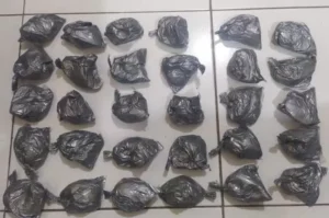 2 Orang Diamankan Satreskrim Polres Salatiga saat Hendak Edarkan 6 Kilogram Obat Mercon