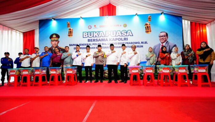 Kapolri Buka Bersama Buruh, Umumkan Kabar Gembira Soal Lapangan Kerja