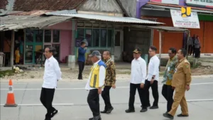 Resmikan Jalan di Blora, Presiden Jokowi: Pembangunannya Dibeton meski Harganya Lebih Mahal