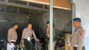 Sosialisasikan Larangan Knalpot Brong, Sat Lantas Polres Rembang Sambangi Bengkel Sepeda Motor