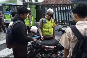 Razia di Sekolah, Satlantas Polres Sukoharjo Tekan Penggunaan Knalpot Brong di Kalangan Pelajar