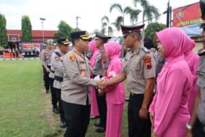 Momen Bahagia di Polres Batang: 38 Anggota Naik Pangkat Menyongsong Tahun Baru 2024