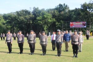 12 Personel Polres Lamandau Berkinerja Baik Terima Penghargaan Kapolres