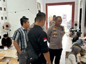 Cek Pelipatan Surat Suara, Wakapolres Lamandau Sambang Kantor KPU