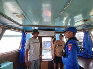 Bersama Ditpolaiarud Cintai Sungai Dan Laut, Besih Bebas Dari Sampah