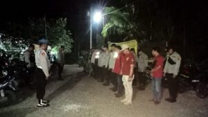 Peringatan Ke-8 Putu Rimbi: Kapolsek Gembong Beri Himbauan Kamtibmas di Acara Santunan Anak Yatim