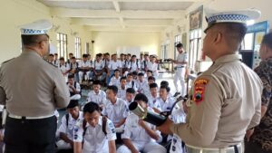 Beri Sosialisasi Larangan Knalpot Brong, Satlantas Sambangi SMK N 4 Pati