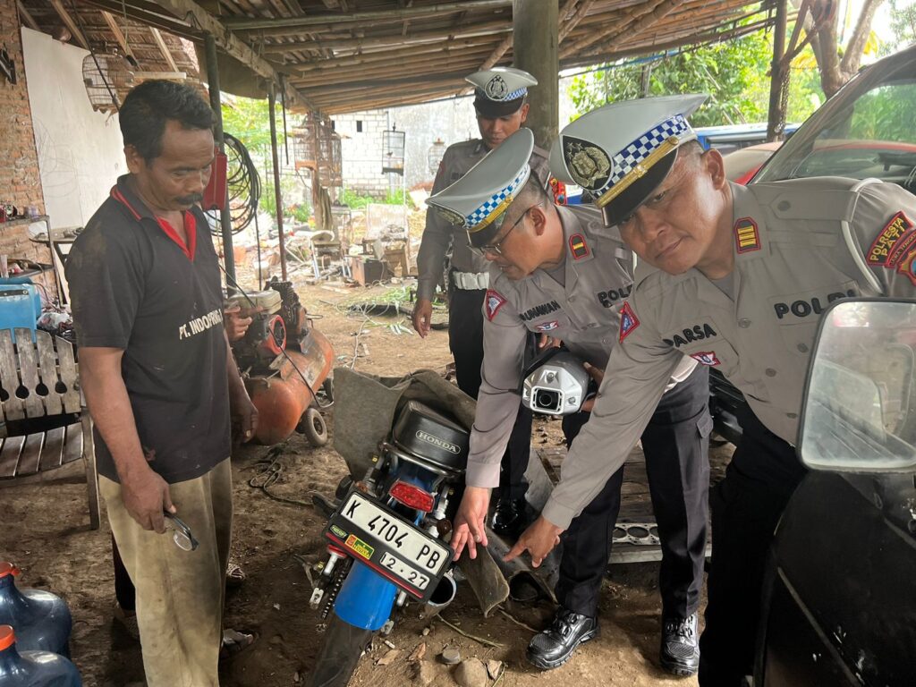 Penjual Knalpot di Bumiayu Terima Sosialisasi Larangan Knalpot Brong dari Satlantas Polresta Pati