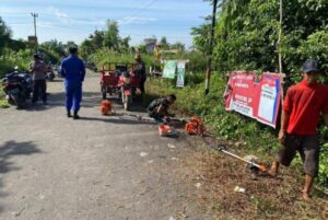 Ditpolairud Gotong-royong Bersama Warga dan Intansi Terkait di Desa Se’i Rungun