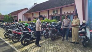 Wujudkan Zero Knalpot Brong, Kapolsek Bulu Sukoharjo Beri Pesan ke Siswa SMKN 5