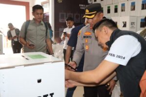 Bersama Forkopinda, Kapolres Lamandau dampingi Ketua KPU Kalteng Cek logistik Pemilu