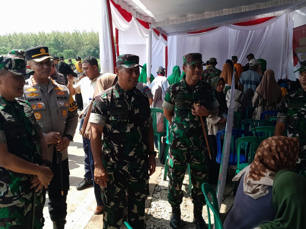 Danramil Tlogowungu Sampaikan Dukungan dalam Karya Bakti TNI