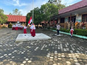 Sampaikan Arahan Apel Pagi di Sekolah, Satbinmas Polres Lamandau Ajarkan Etika