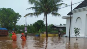 Dukuhseti Pati Dilanda Banjir Bandang, Tinggi Air Capai 1,3 Meter