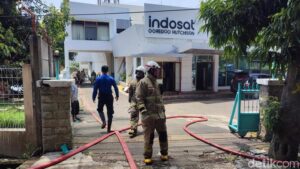 Kronologi Kebakaran Gedung Indosat di Semarang, Warga Gusar Kehilangan Sinyal