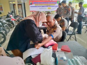 Personel Pengamanan TPS Polres Rembang Ikuti Pemeriksaan Kesehatan