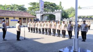 Wakapolres Rembang Pimpin Apel Bhabinkamtibmas Menjelang Pemungutan Suara Pemilu 2024