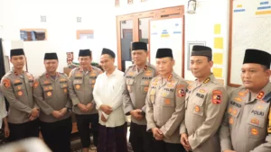 Wabareskrim Polri Beserta Jajaran Polres Rembang Sowan ke Gus Baha’, Ini Tujuannya