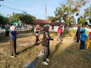 Bhabinkamtibmas Polsek Tambakromo Pati Senam Bersama Petugas Pemilu