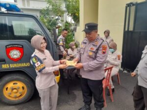 Cek Kesehatan Personil, Dokkes Polres Sukoharjo Pastikan Kondisi Fisik Tetap Prima