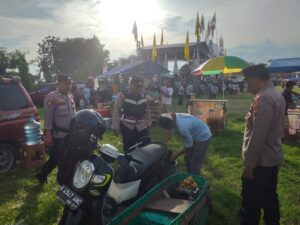 Antisipasi Gangguan Kamtibmas, Bhabinkamtibmas Polsek Margorejo Himbau Pedagang Larangan Menjual Miras