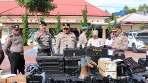 Matangkan Persiapan Pengamanan Pemilu, Kapolres Humbang Hasundutan Mengecek Kendaraan Dinas