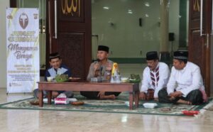 “Lapor Ngabuburit Bli” Kapolres Jembrana Di Masjid Al Falah Tegal Badeng Timur