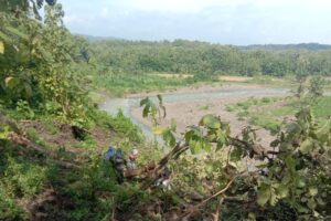 Jalan Semarang-Salatiga Terancam Putus Akibat Bantaran Sungai Longsor