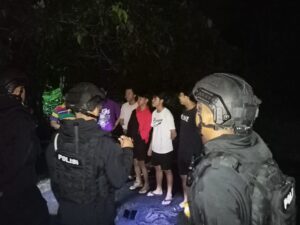 Gelar Patroli Dialogis Saat Sahur, Ditsamapta Polda Kalteng Cegah Balapan Liar