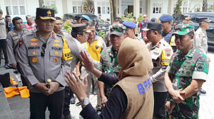 Tinjau Banjir Demak “Jilid 2”, Polda Jateng Pastikan Logistik Aman