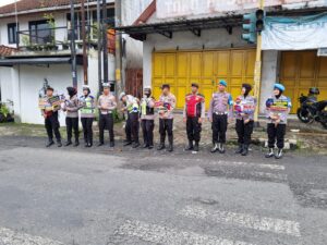 Sosialisasi Pada Pengendara,  Polres Banjarnegara Tingkatkan Kesadaraan Tertib Lalu Lintas