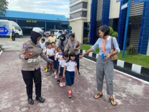 Murid TK BCU Palangka Raya Kunjungi Ditlantas Polda Kalteng