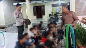 Polisi Gagalkan Aksi Perang Sarung di Larangan Brebes, Amankan 16 Remaja