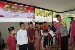 Polres Lamandau Buka Puasa Dengan Anak Yatim Peringati HUT Polda Kalteng Ke-29