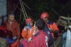 Tiga Kecamatan di Temanggung Diterjang Puting beliung