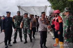 Kapolda Jateng Pastikan Warga Terdampak Banjir Demak Prioritas Mendapat Penanganan