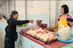 Komplotan Pencuri Daging Ayam Beraksi di Pasar Pagi Salatiga, 7 Pedagang Jadi Korban