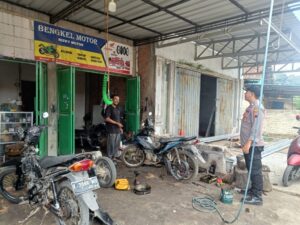 Sambangi Bengkel Motor, Polsek Gunem Sosialisasi Larangan Knalpot Bising