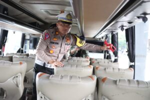 Polres Banjarnegara Jamin Keamanan Pemudik dan Gelar Ramp Check Angkutan Umum