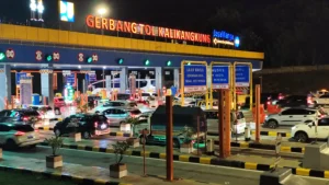 Sebanyak 390.555 Kendaraan Melintas di Gerbang Tol Kalikangkung Semarang Selama 9 Hari