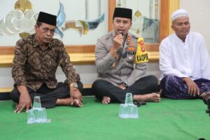 Sambang Masjid Pahlawan Air Kuning, Kapolres Jembrana Gelar “Lapor Ngabuburit Bli”