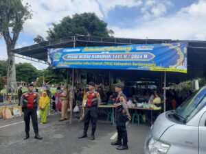 Personil Polres Banjarnegara Amankan Pasar Murah Ramadan 1445 Hijriyah