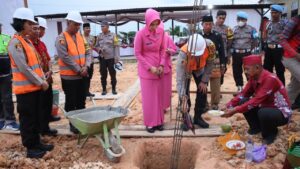 Kapolres Lamandau Gelar Ground Breaking Pembangunan Asrama Polsek Sematu Jaya