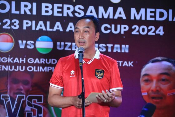 Kadiv Humas Nobar Semifinal Piala Asia U-23 Bareng Wartawan
