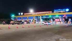 Pemberlakuan One Way Nasional Malam Ini, Polda Jateng Sterilisasi Tol Kalikangkung-Pejagan