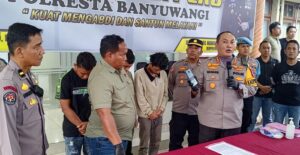 Detik-detik 3 Pemuda Penyebar Hoax Nangis Minta Maaf di Hadapan Kapolresta Banyuwangi