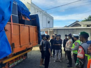 Turun Gumitir, Truk Bermuatan Sound Dicegat Polisi di Kalibaru Banyuwangi