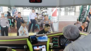 Bus Masuk Terminal Kebumen Ikuti Ramp Check